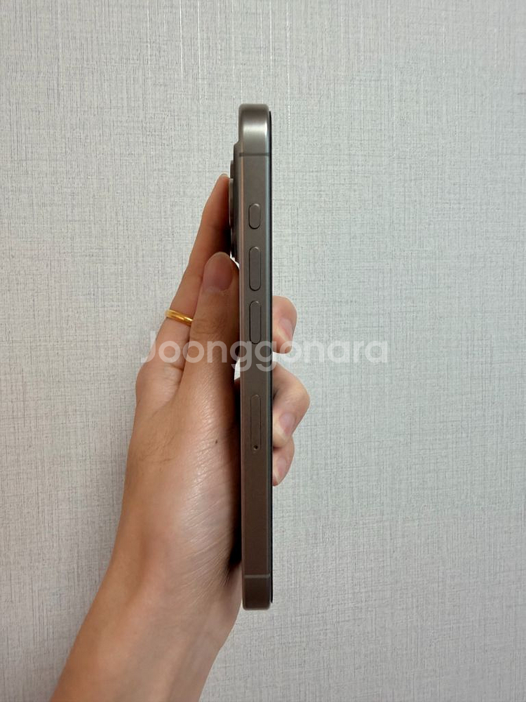 아이폰15pro 네추럴티타늄 256GB 자급제 급처--3