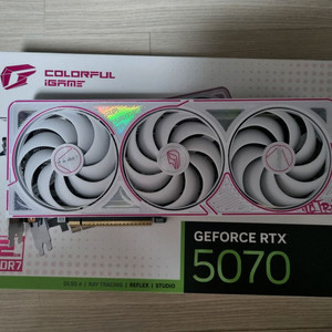 컬러풀 rtx 5070 울트라 팝니다
