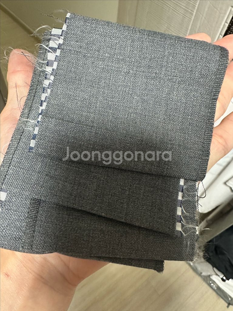 미드그레이 톰브라운 수트+톰브셔츠+타이--3