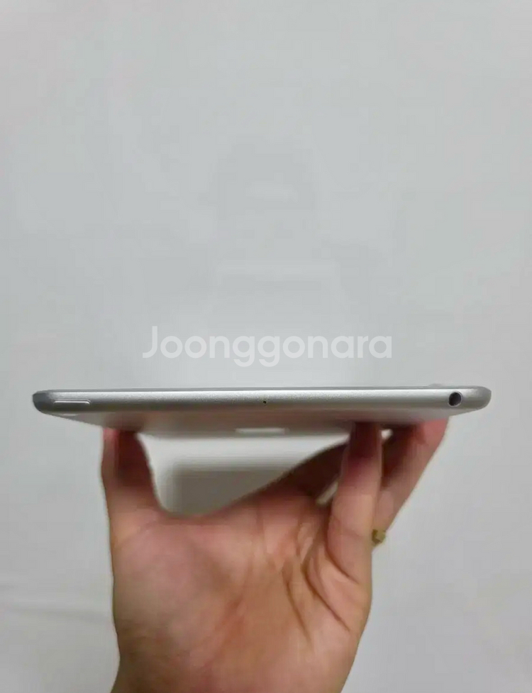 아이패드 미니5 wifi 64g 팝니다--3