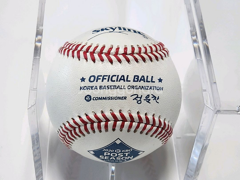2020 KBO 포스트시즌 공인구+케이스(새상품)--1