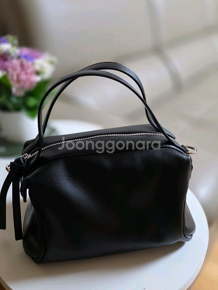 질바이질스튜어트 25fw 루미 블랙 투스트랩 토트백--0