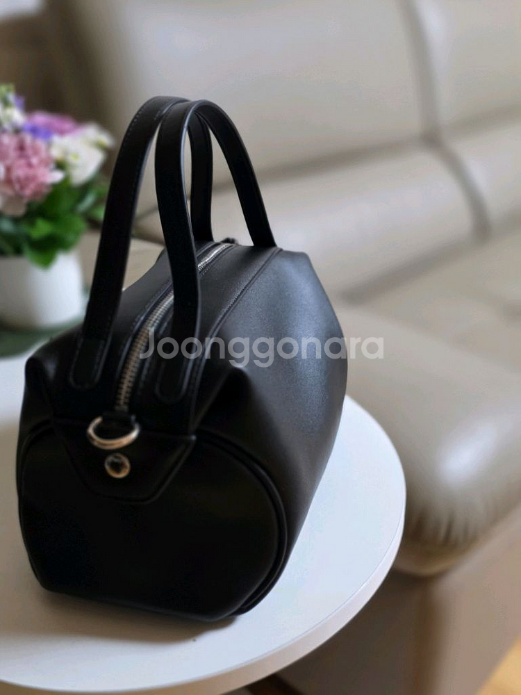 질바이질스튜어트 25fw 루미 블랙 투스트랩 토트백--8