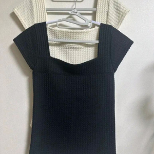 스퀘어넥 반팔 나시