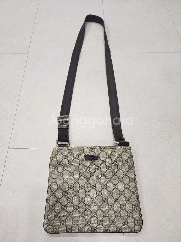 남녀공용 구찌크로스 정품 백화점구매 핸드폰지갑 차키등등--0