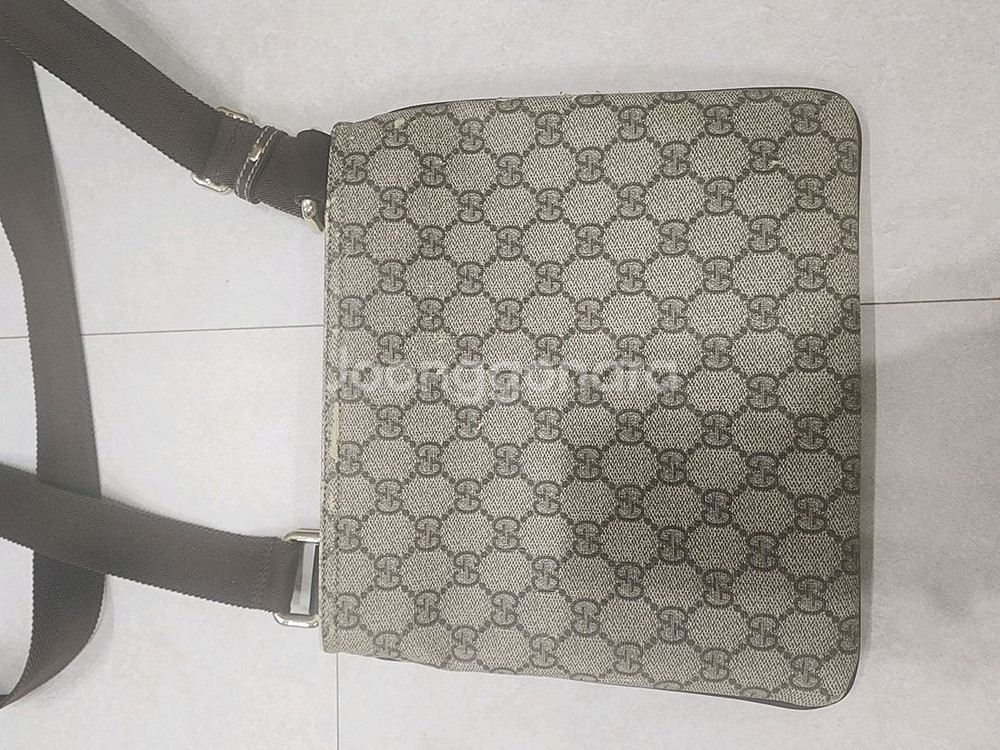 남녀공용 구찌크로스 정품 백화점구매 핸드폰지갑 차키등등--4