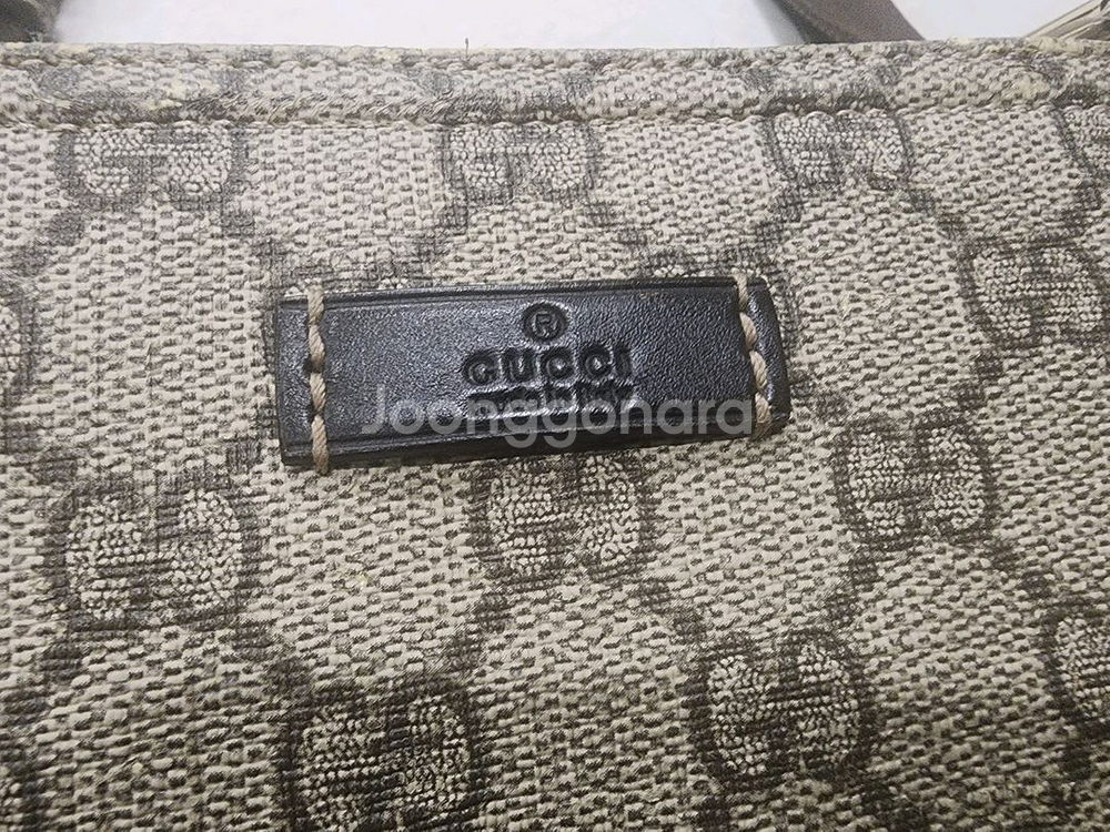 남녀공용 구찌크로스 정품 백화점구매 핸드폰지갑 차키등등--2