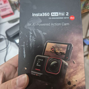 Insta 360 Ace pro 2 판매합니다.