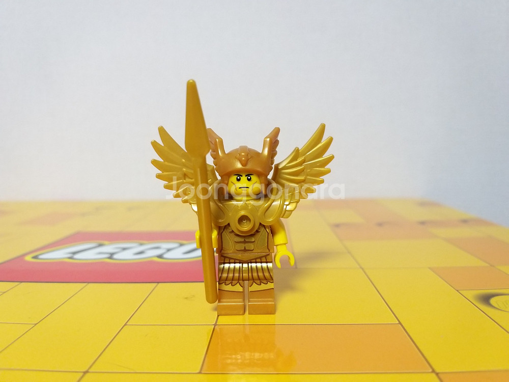 레고 71011 미니피규어 시즌 15 황금 전사--0