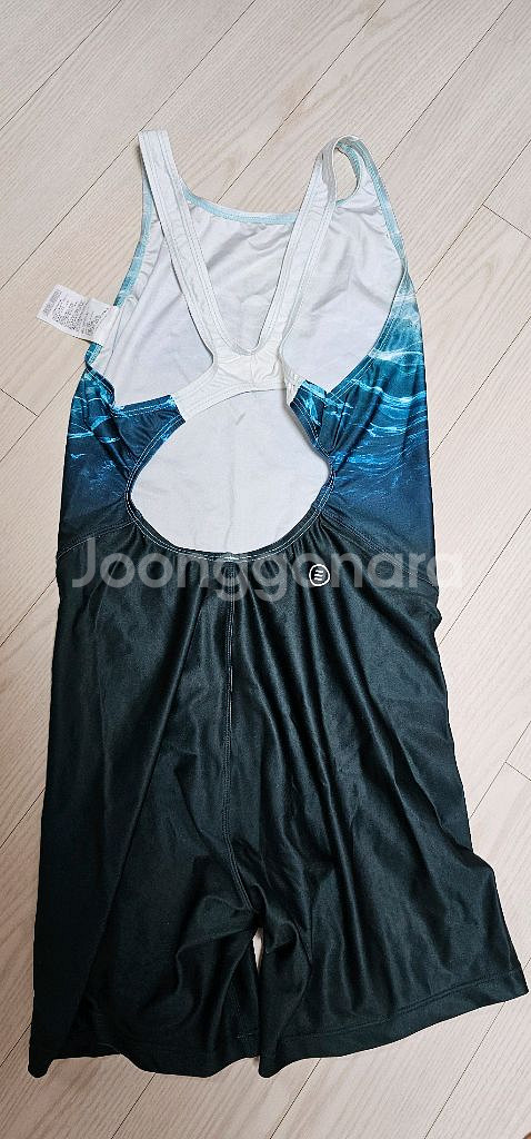 배럴 3부 여성 수영복--1