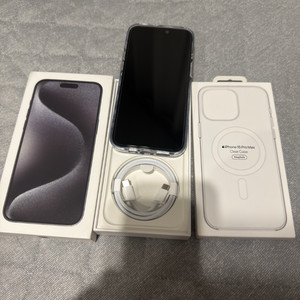아이폰15 프로 맥스 256GB 블랙 25년 6월 리퍼