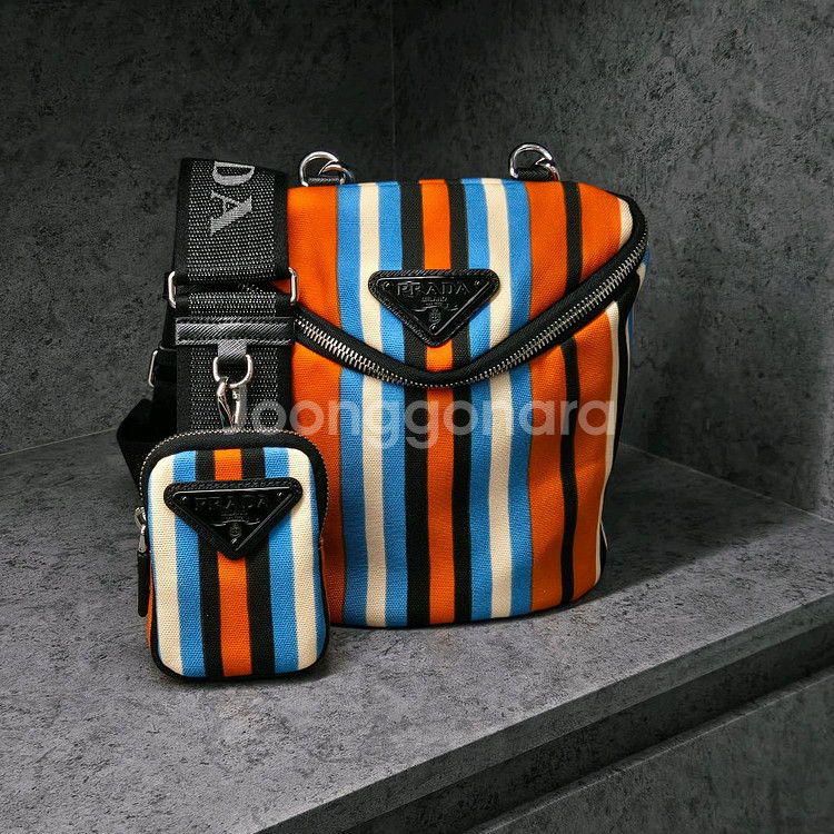 프라다 블랙 삼각로고 스트라이프 듀오 메신저백 크로스백--0