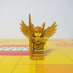 레고 71011 미니피규어 시즌 15 황금 전사