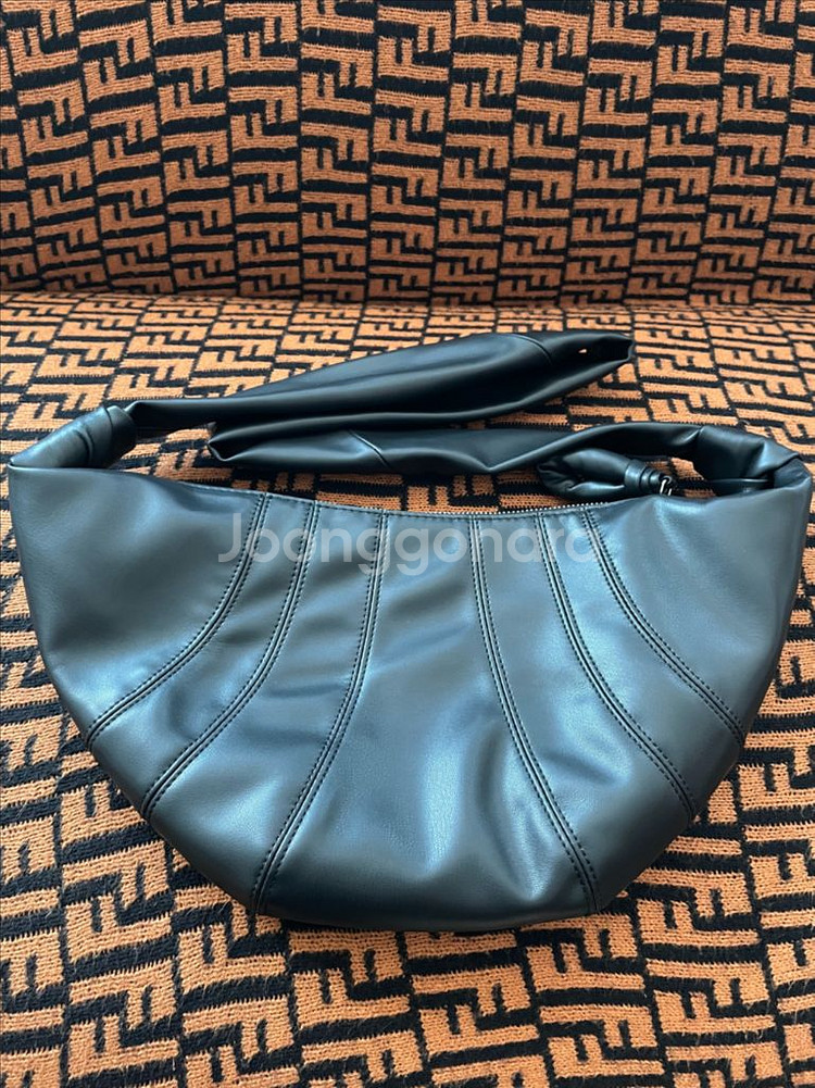 새제품)르메르 크루아상백--0