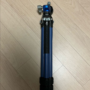 레오포토 ly-224c 블루 색상 삼각대 판매