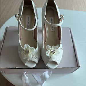 SHOE BY LILY 슈바이릴리 웨딩슈즈