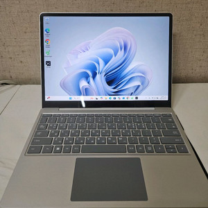 서피스 랩탑 고3 12세대 I5 8G 256G