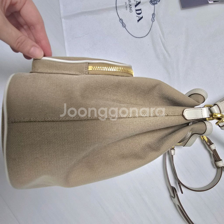 프라다 자카드 라지 버킷백 1BH097 정품--4