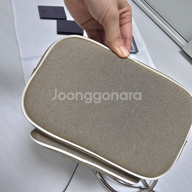 프라다 자카드 라지 버킷백 1BH097 정품--6