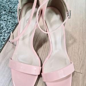 250사이즈 샌드,힐,플랫