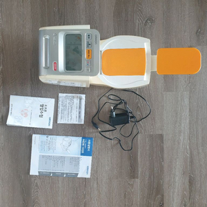 자동 전자 혈압계 hem-1020