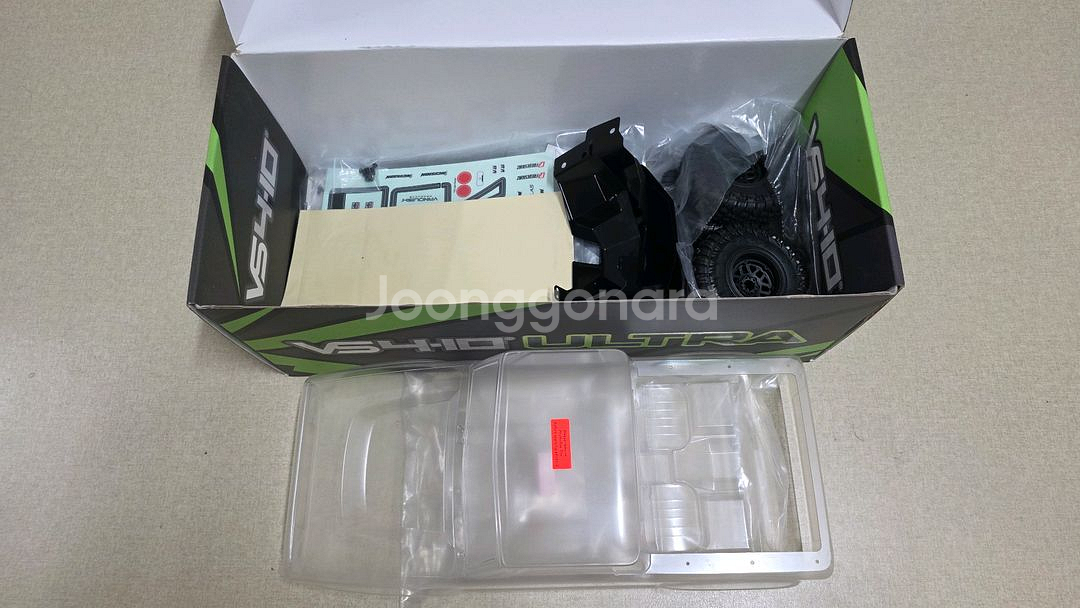 RC뱅퀴시 VANQUISH V4-10 ULTRA 팝니다--2