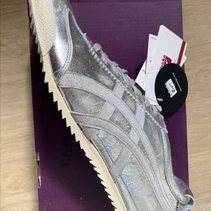 아식스 오니츠카타이거 멕시코 66 디럭스 TH9J4L