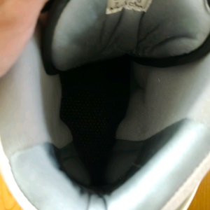 어그레시브인라인 이미지