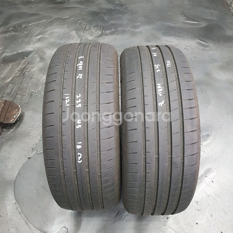 225 45 18 2254518굿이어이글f1런플 2짝--0