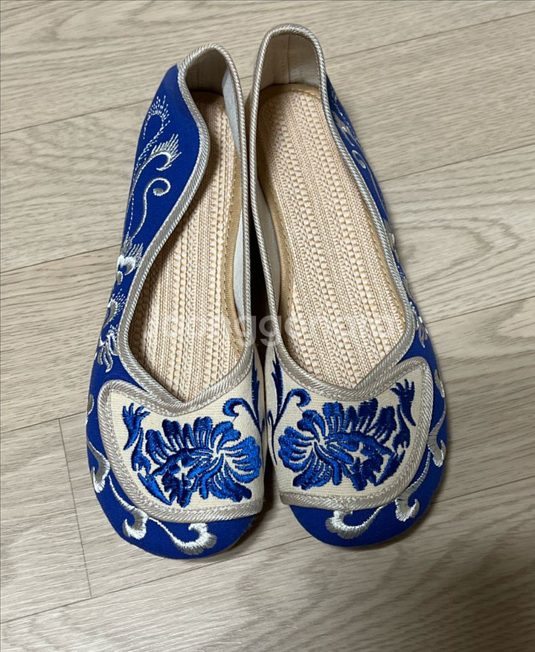 자수 꽃신 전통 신발 여성 푸른색 파란색 단화 판매--0
