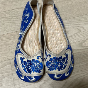 자수 꽃신 전통 신발 여성 푸른색 파란색 단화 판매