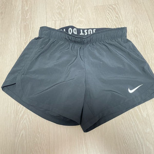 나이키 드라이핏 러닝쇼츠