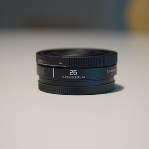 파나소닉 루믹스 S 26mm F8 팬케이크렌즈