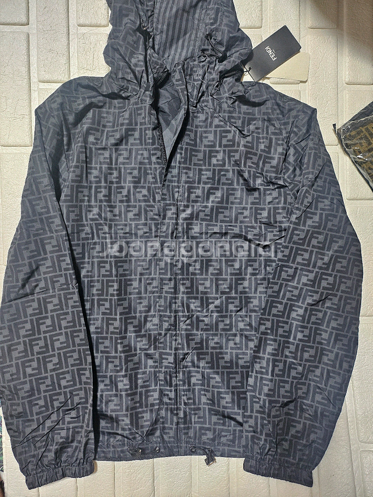 새상품 펜디 양면 바람막이 2xL--0