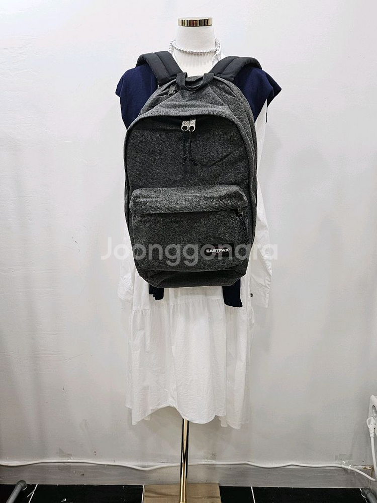 이스트팩(EASTPAK) 백팩 그레이--2