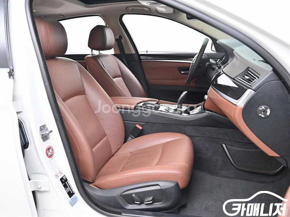 [BMW]5시리즈 (F10) 520d xDrive #앱--9