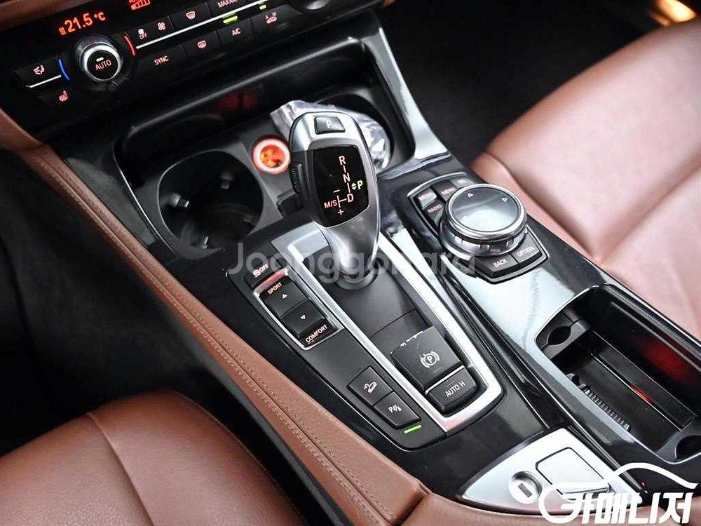 [BMW]5시리즈 (F10) 520d xDrive #앱--8