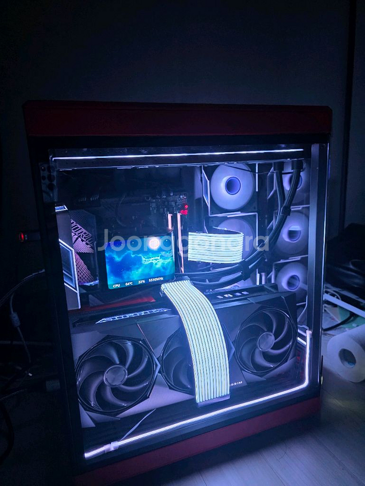 라이젠9 9950x3d 5090 슈프림y70최고본체--3