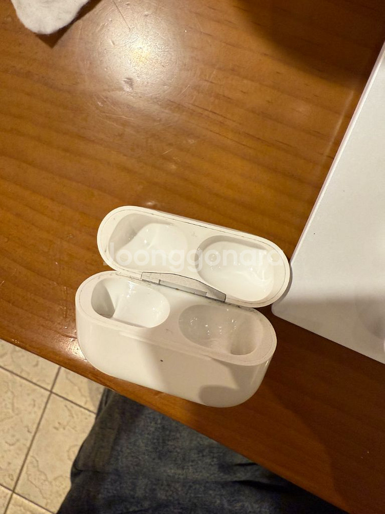 극가성비 정품 에어팟 프로 1세대 S급 단종제품--1