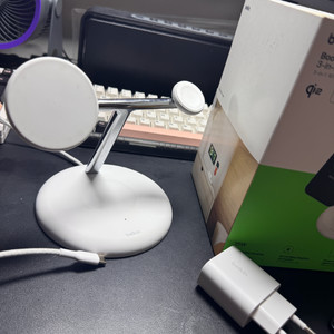 벨킨 3in1 wiz023 qi2 맥세이프 무선충전기