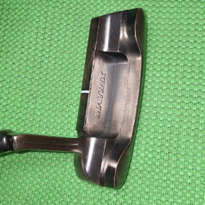 매트릭스 밀드 퍼터