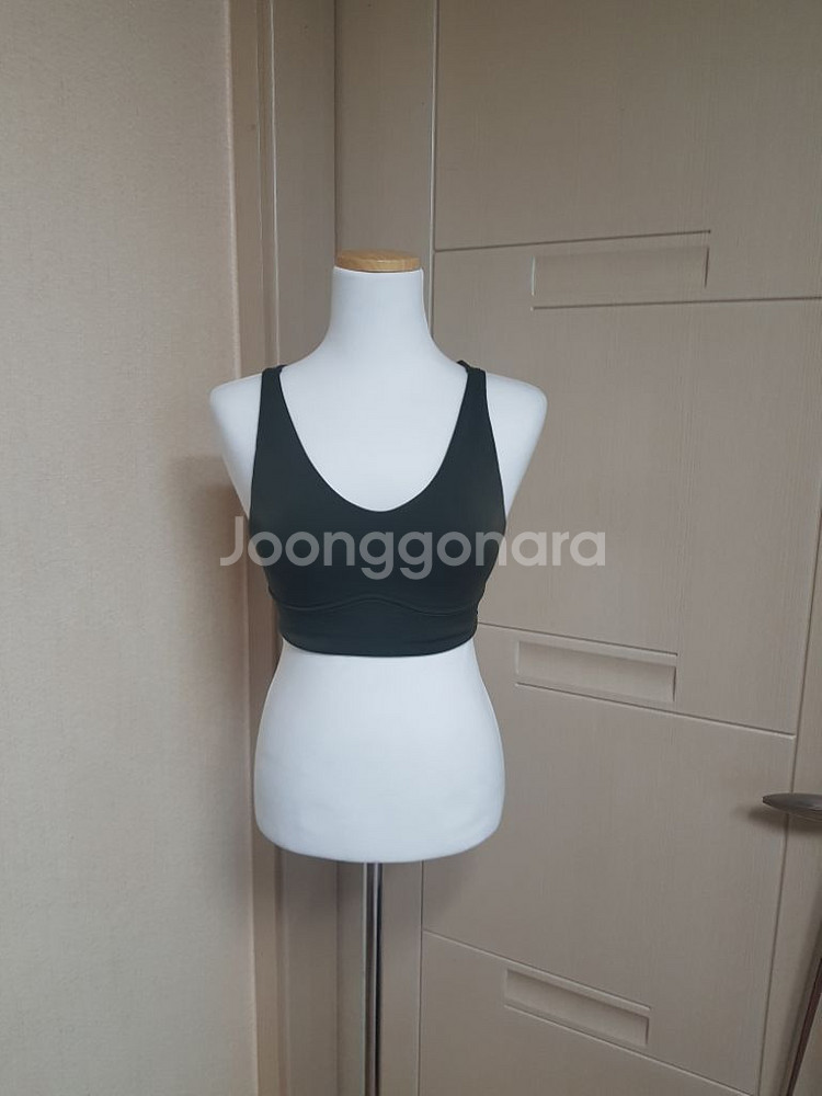 룰루레몬 상의--0