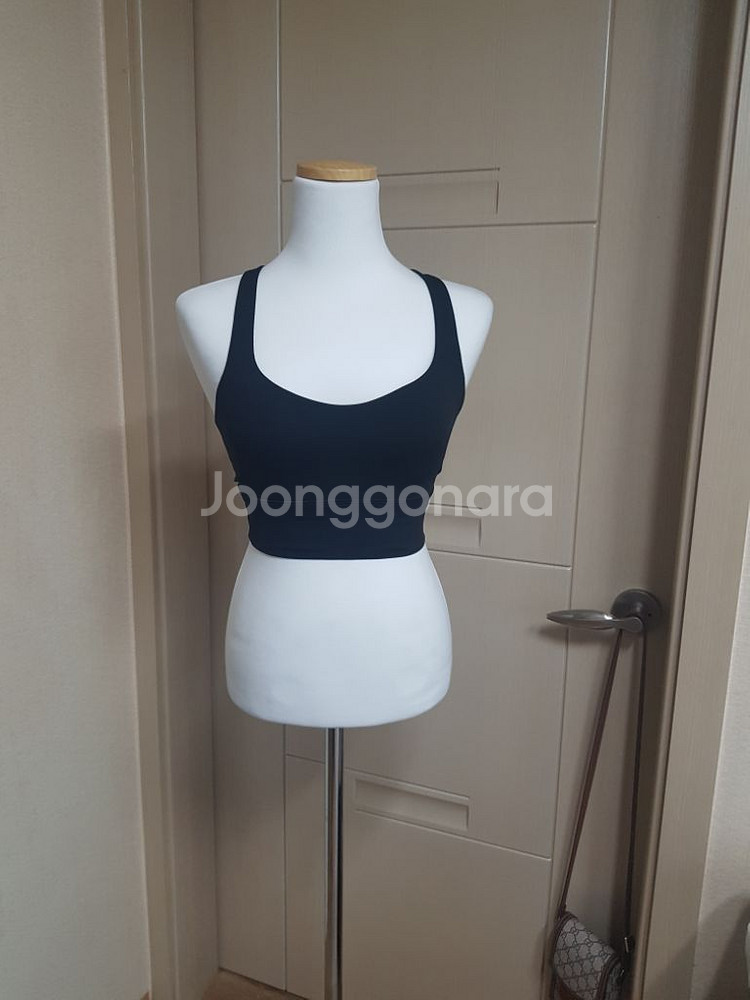 룰루레몬 상의--0