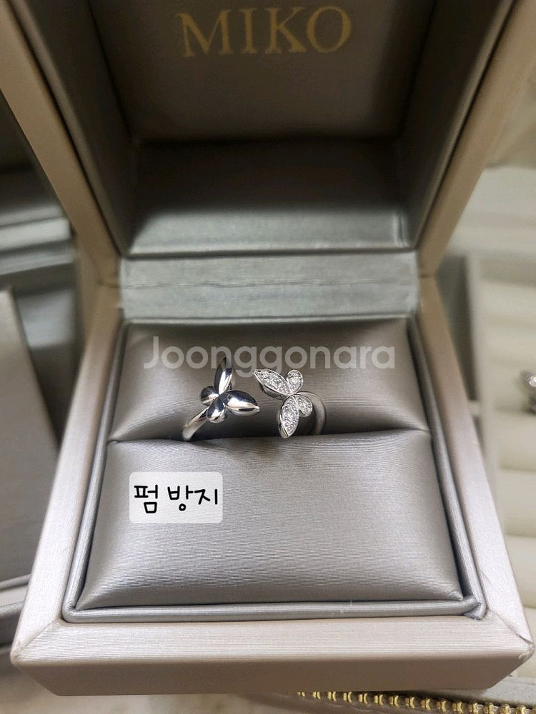 미꼬 MIKO 모르포 다이아몬드 파베 M목걸이--3