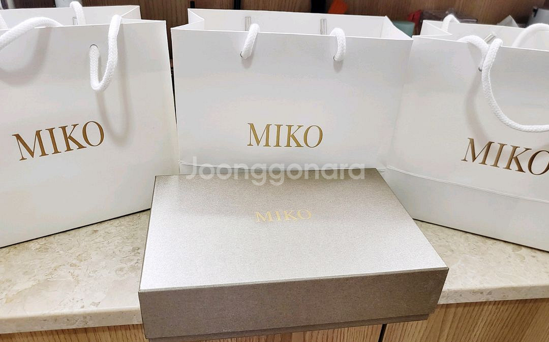 미꼬 MIKO 모르포 다이아몬드 파베 M목걸이--8
