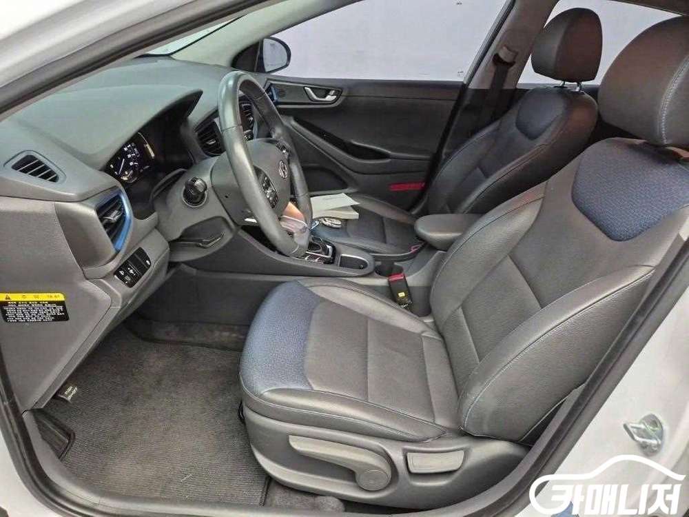 [현대]아이오닉 I PLUS (5인승) #앱특가--9