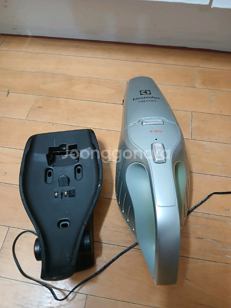 <부품용>일렉트로룩스 핸디청소기/ZB5106--3