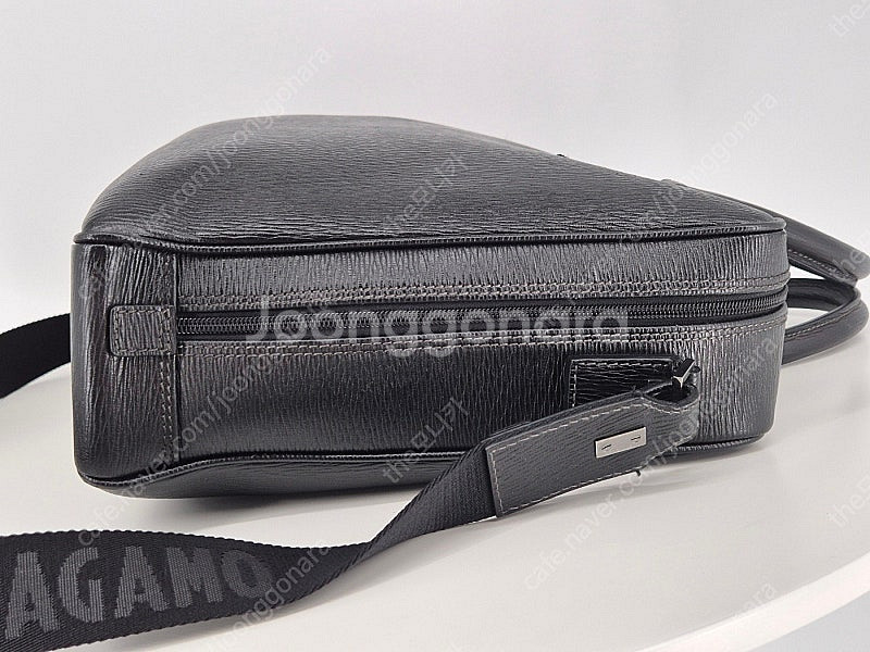 페라가모 브리프케이스 토트/숄더백 (정품)--2