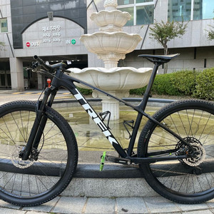 트렉 엑스칼리버 8 2019 L사이즈