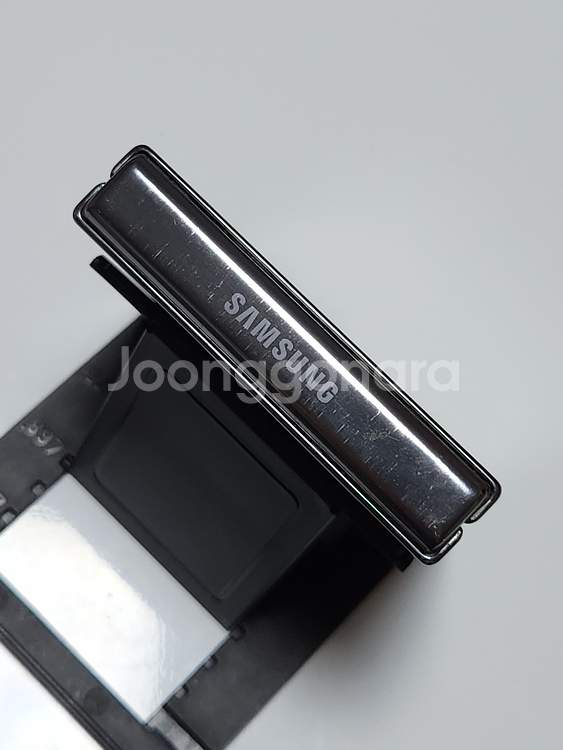 갤럭시Z플립5 256G 블랙 공기계 51895--5
